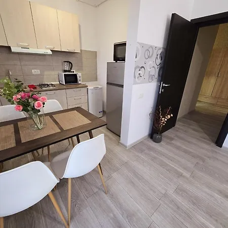 Side Premium - Promenada Mamaia Nord La 5m De Plaja Restaurante Parking Apartamento *