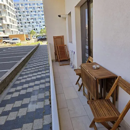 Side Premium - Promenada Mamaia Nord La 5m De Plaja Restaurante Parking Apartamento *