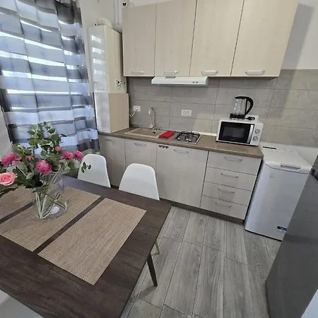 Side Premium - Promenada Mamaia Nord La 5m De Plaja Restaurante Parking * Năvodari