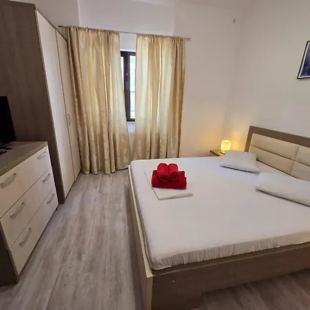 아파트 Side Premium - Promenada Mamaia Nord La 5m De Plaja Restaurante Parking *