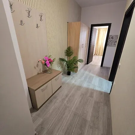 Side Premium - Promenada Mamaia Nord La 5m De Plaja Restaurante Parking Năvodari